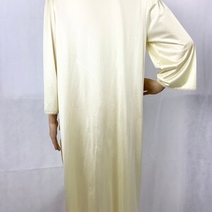 Vintage Vanity Fair Robe Buttery Yellow NOS Tags attached image 2