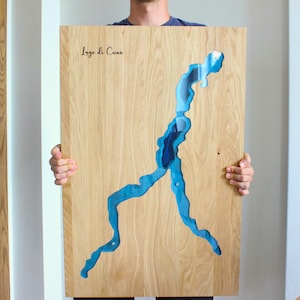 Panel Tischkarte Comer See 50 x 80 cm 20 x 32 Zoll Flusstisch Comer See Karte Tisch Design Kunst Plexiglas Acryl Holz Lasergeschnitten