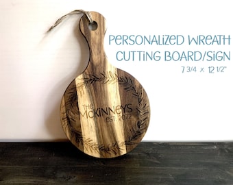 Round Custom Engraved Cheese Board Handle | Personalized Cutting Board | Wood Sign | Personalized Decor | Wedding Gift | Charcuterie Board