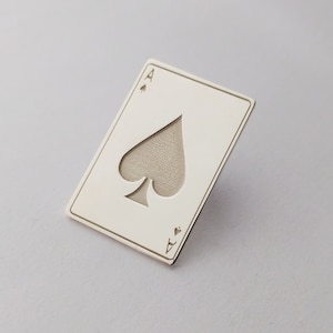 Niestandardowa szpilka do klapy Poker, Broszka do garnituru z kartami do gry, Szpilka do klapy z talii kart, Spersonalizowana szpilka do klapy Poker, Biżuteria inspirowana pokerem