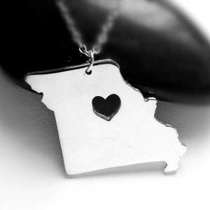 Silver Missouri Necklace ,MO State Charm Necklace ,Missouri State Shaped Pendant,Missouri State Necklace With A Heart