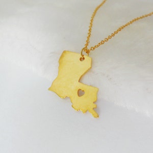Louisiana Necklace,Louisiana State Necklace Gold,Louisiana Charm State Necklace, LA State Pendant Jewelry,Louisiana Necklace With A Heart