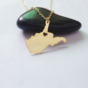 West Virginia Necklace Gold,WV State Charm Necklace,West Virginia State Shaped Pendant,West Virginia State Heart Necklace