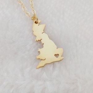 Uk Halskette,Großbritannien Halskette,England Shaped Halskette,United Kingdom Halskette,Jede Land Halskette,Gold UK Charm Halskette mit Einem Herz
