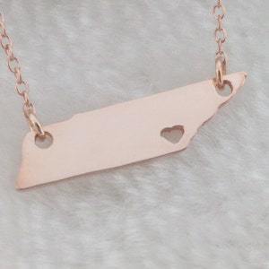 TN State Charm Necklace,Gold Tennessee State Necklace,State Shaped Necklace,Personalized Tennessee State Necklace With A Heart
