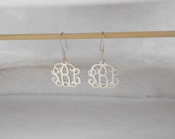 Silver Monogram Drop Earrings,Wedding Drop Earrings,Personalized Monogramm Earrings,0.6 inch Letter Monogram Initial Earrings
