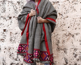 Vintage Embroidered Shawl Blanket, Tribal Shawl, Traditional Kulu Shawl, Extra Large, Unique, Patu Shawl