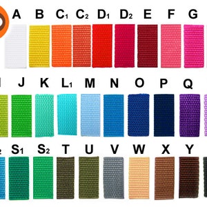 Può includere: Un grafico di 26 cinghie in tessuto di diversi colori, etichettate con le lettere dell'alfabeto. Le cinghie sono disposte su tre righe, la prima riga inizia con A e termina con H, la seconda riga inizia con I e termina con R, e la terza riga inizia con L2 e termina con Z.