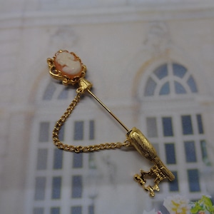Vintage  Cameo Key Stick Pin Unusual Beautiful Gold Tone Finish