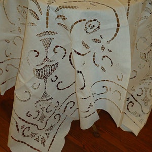 Vintage CLASSIC LINEN CUTWORK White Tablecloth Embroidered 72 x 72 in Square with 8 matching Napkins 18 x 18 scalloped edge image 1