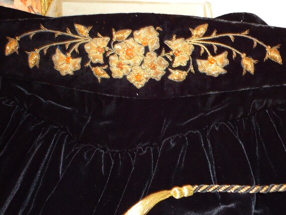 Vintage, Black Velvet Skirt Victor Costa, for Nie… - image 1