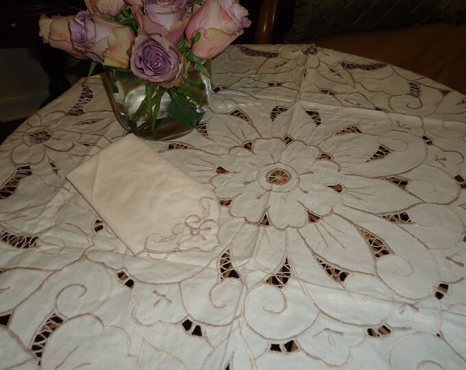 Vintage Ecru Tablecloth With Cutwork Madeira Like Embroidery Etsy