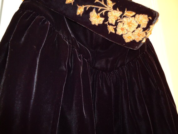 Vintage, Black Velvet Skirt Victor Costa, for Nie… - image 5