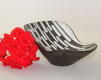 トーマス・トフト、大型壁掛けシャモットボウル、デンマーク