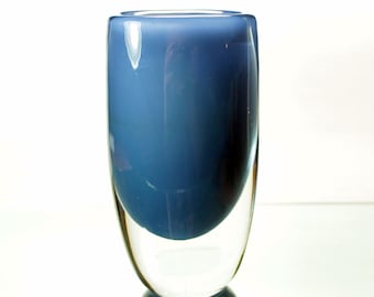Vicke Lindstrand Kosta Blue Opal Vase LH 1358/90, Rare Heavy Sommerso Swedish Art Glass, 1950s