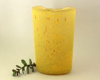 Kosta Boda Satellite Vase – Bertil Vallien Yellow Art Glass (8.5")