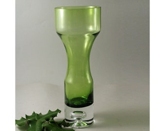 Bo Borgstrom. Aseda, Sweden. Pistachio Green Glass Vase. Scandinavian Mid-century Glass