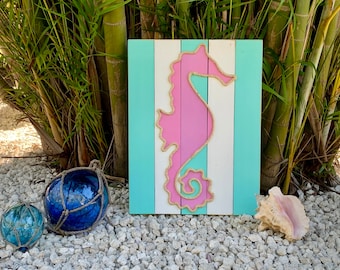 Handmade Seahorse with Rope Beach Pallet Art, Rope Art, Nautical Art, Seahorse Art, Coastal Decor, Nautical decor, Gift For her, Nursery