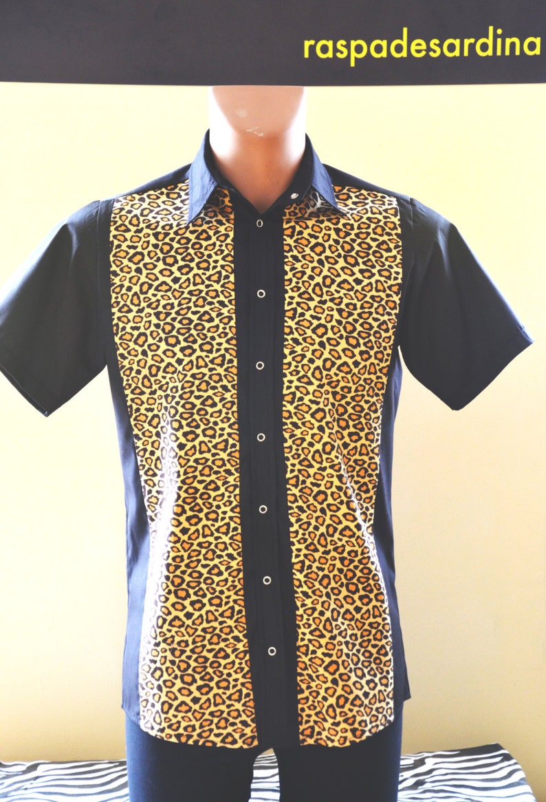 camisa de leopardo hombre