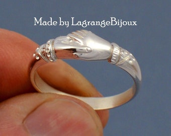 Fede Ring Sterling Silver a Symbol of Trust  Friendship & Fidelity 1
