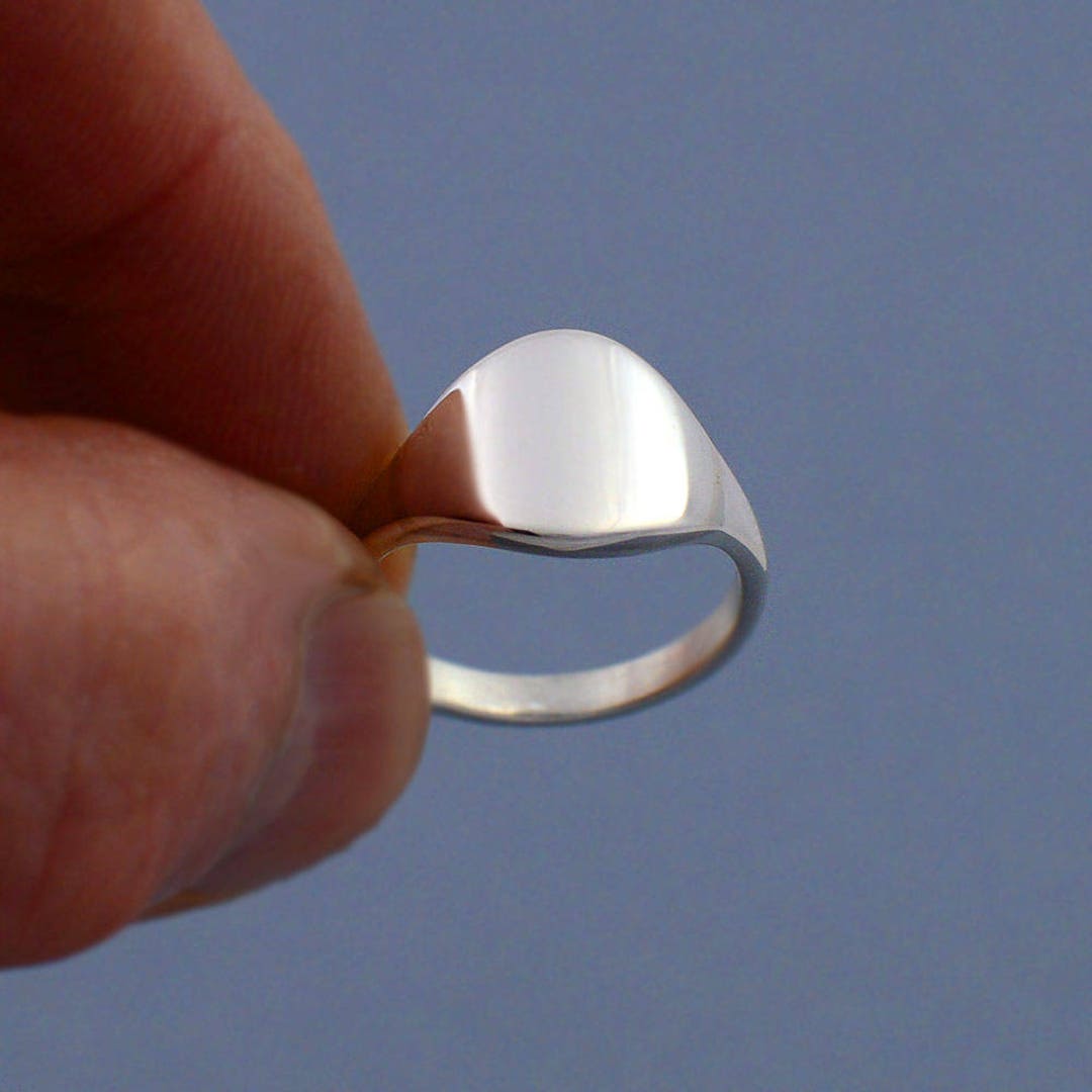 Type 019 Enamel Oval Signet | 925 Sterling Silver – Cameron Studio