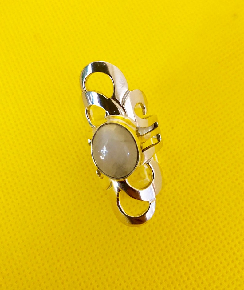 Big Sterling silver and moonstone Moon stone ring. Ring for woman sterling and stone ring made of 925 silver and moonstone