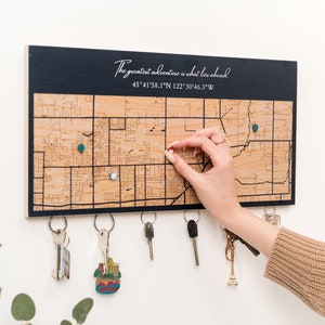 La nostra prima mappa di casa, portachiavi magnetico da parete, mappa delle coordinate personalizzata, portachiavi, regalo di inaugurazione della casa, regalo personalizzato per coppia, famiglia