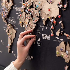World Map Display Wall Art Wooden Design Travel Piece Country Map Push Pin Flag Display Home Decor Adventure Sign Journey Wall Travel Piece