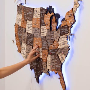 Carte de voyage aux États-Unis avec rétroéclairage LED, punaise de carte 3D en bois, art mural de décoration de maison, cadeau de pendaison de crémaillère, cadeau de 5e anniversaire, profitez du bois