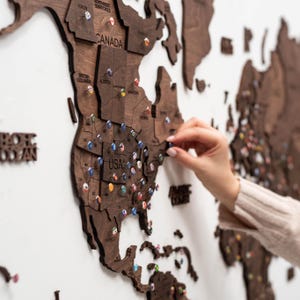 Travel Map Pin von Genieß die Holz, Wohnkultur Holzwand Kunst Rustikale Dekoration, 5. Jahrestag Geschenk für Freund, Housewarming Geschenk