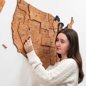 Art mural tendance aux États-Unis, élément décoratif pour bureau à domicile, cadeau pour amateur de géographie, carte des États visités, carte avec punaises en bois, cadeau de déménagement pour la famille