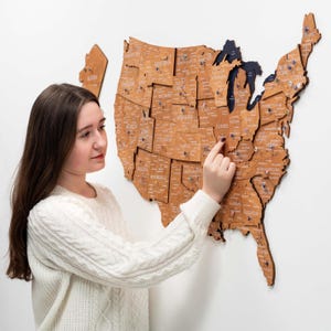 Hölzerne USA Karte Wandkunst, Amerika Karte Dekor, Abenteuer Karte für Paar, US Push Pin Karte, Reise-Andenken Dekor, Housewarming Geschenk für Freund