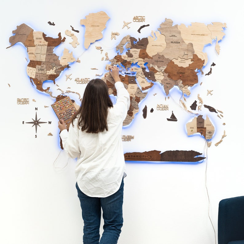 3D Weltkarte LED Wandkunst, Hauptwanddekor, Holzkarte der Welt, Reisekarte Genießen Sie Das Holz, 5 Bild 1
