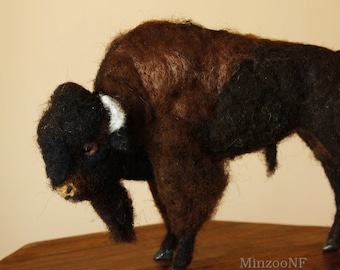 Needle felting Buffalo, felted Bison, Buffalo sculpture, felted animal, male buffalo figurine, american wildlife animal