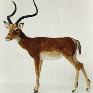 Needle felting impala, felt animal, antelope figurine, impala sculpture image 3