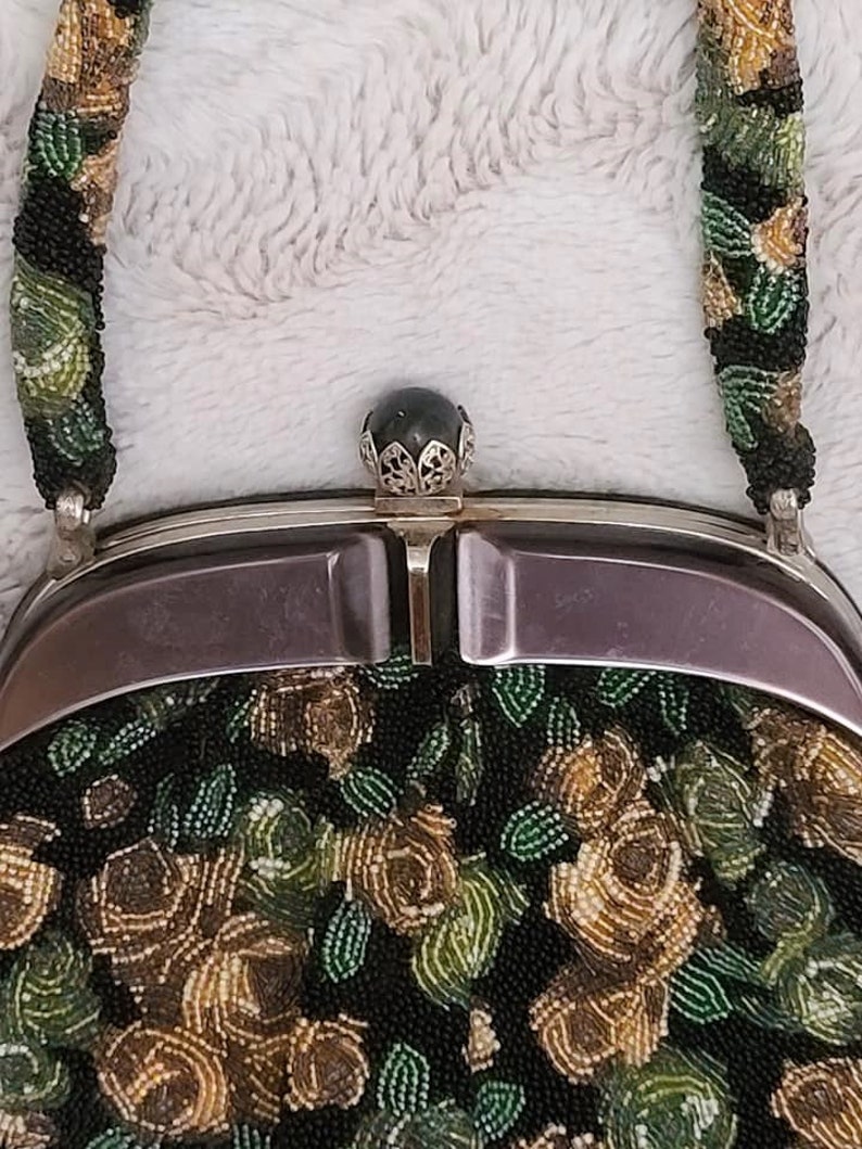 Bead Tassels Vintage Hand Kiss-lock Bag Closure