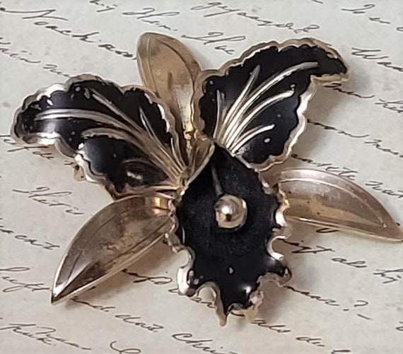 Vintage Enamel and Goldtone Orchid Black Orchid Fl