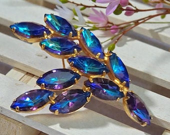 Broche vintage de hoja de diamantes de imitación, tonos púrpura y azul aura boreal