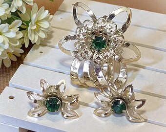 Conjunto de broche y pendientes vintage con espray de diamantes de imitación - Centro verde oscuro