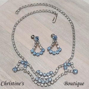 Vintage Rhinestone Necklace, Rhinestone Earrings Set, Screw Back Dangle Rhinestones, Blue and White Rhinestones, Baby Blue Rhinestone Set