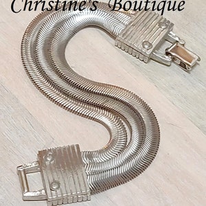 Vintage 3 Row slinky Bracelet with 6 3/4&quot; length super soft and slinky silver alloy bracelet