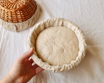 0.8kg round wicker banneton / Linen-lined bread basket