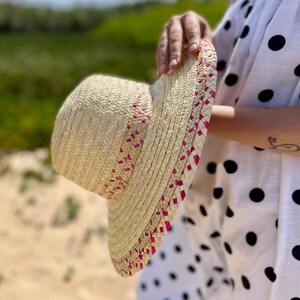 Sombrero de paja con ala rosa: sombrero para el sol hecho a mano con trenza de centeno imagen 5