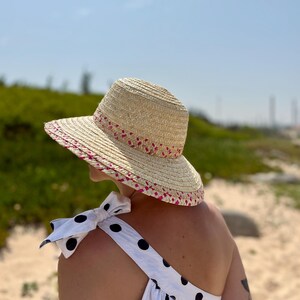 Sombrero de paja con ala rosa: sombrero para el sol hecho a mano con trenza de centeno imagen 2