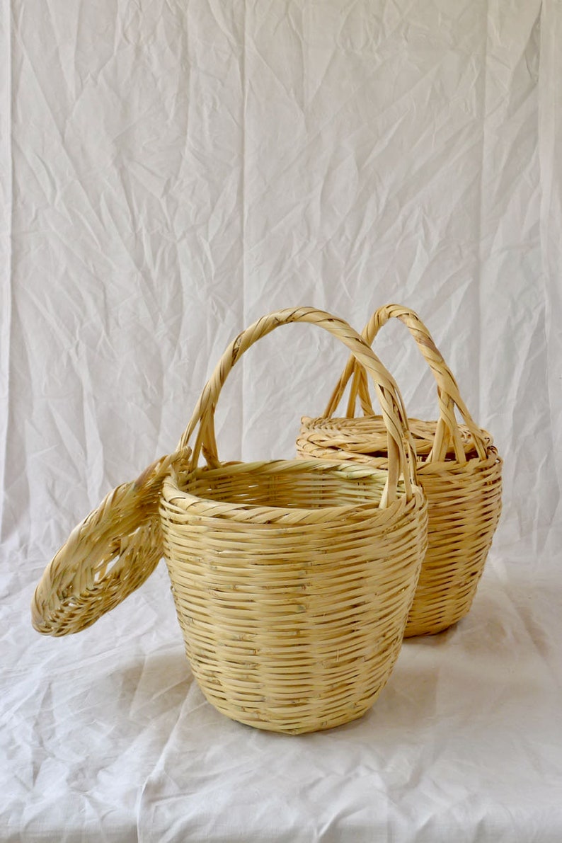 Portuguese cane basket with lid image 6