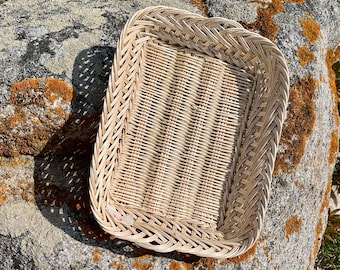 Handwoven Wicker Tray: Portuguese Artisan Bread Basket
