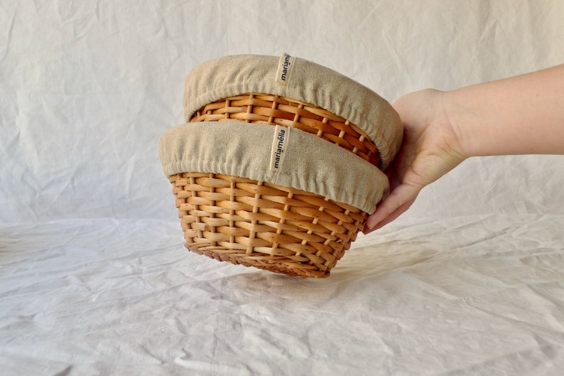 Set of 2 round bannetons / Linen-lined sourdough proofing baskets image 3