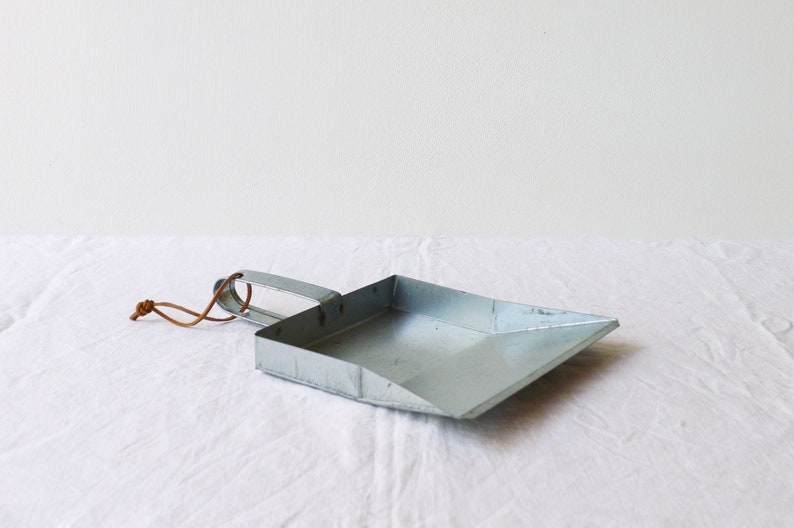 Mariamélia Zinc Dustpan - Thumbnail 2