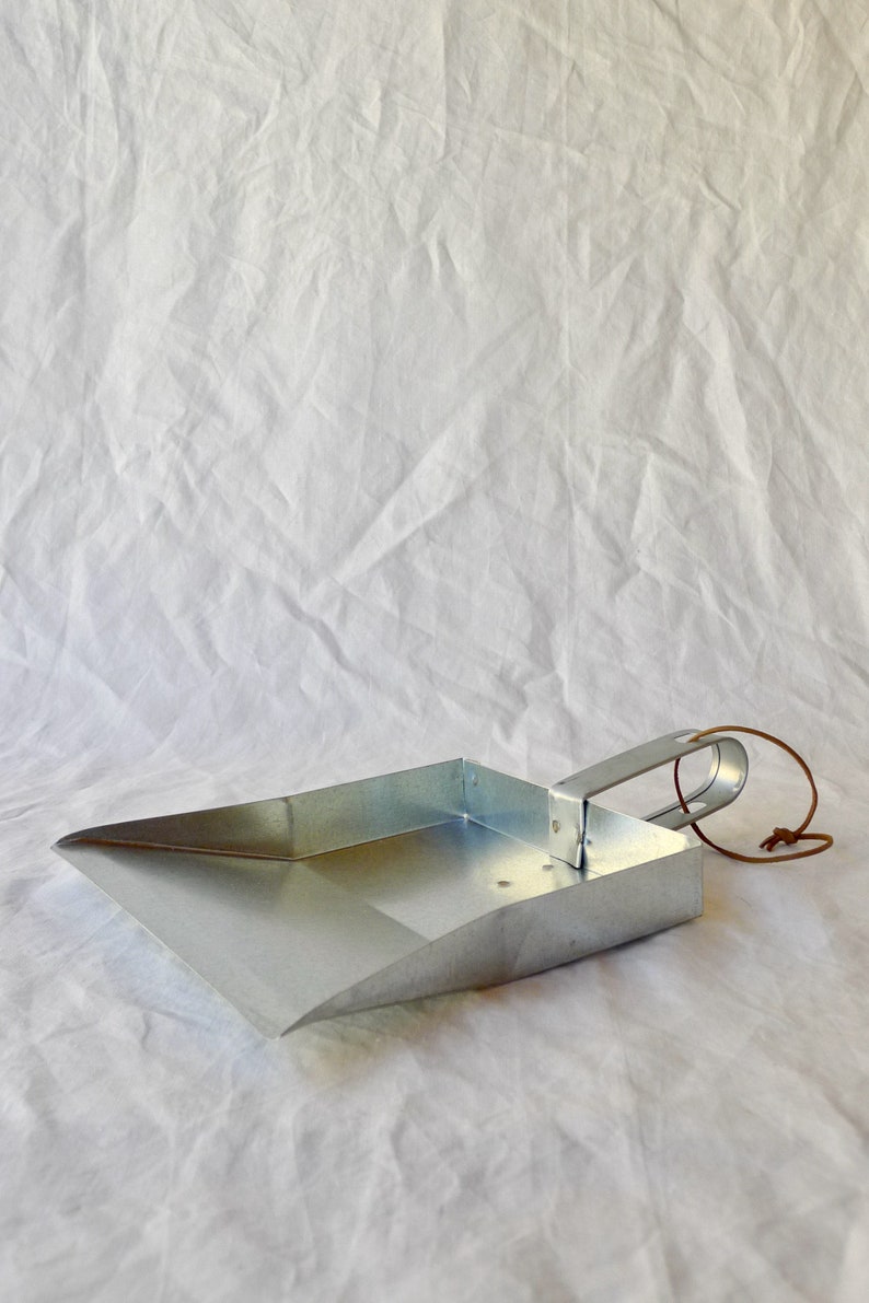 Mariamélia Zinc Dustpan - Thumbnail 3