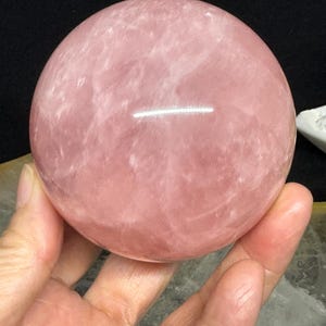 Esfera de cuarzo rosa estrella supergemy de 71 mm Universal Love TA65 con tarjeta de información de cristal